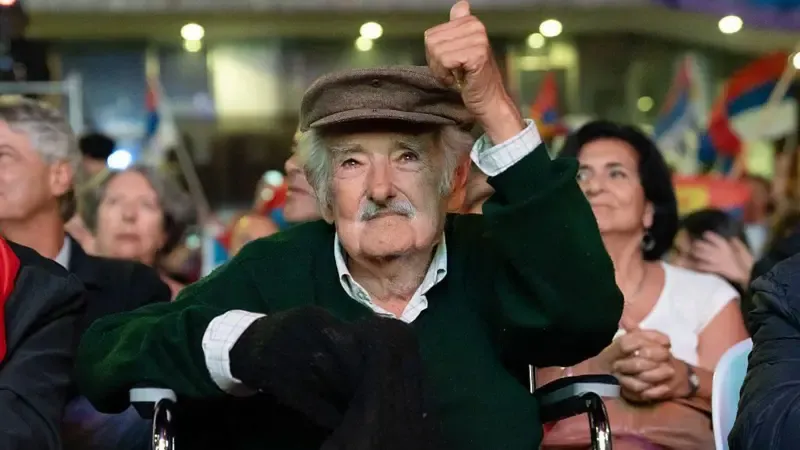 Mujica: 
