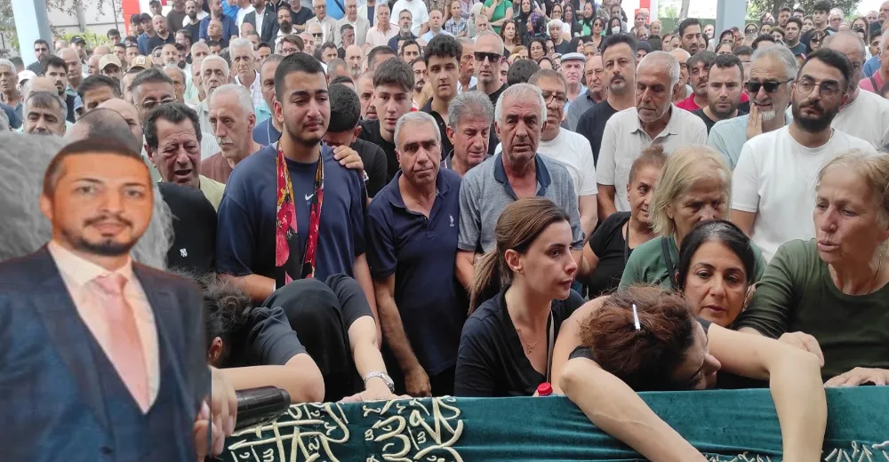 ESENLER CEMEVİNDE HÜZÜN HAKİMDİ: ÖZGÜR YILDIZ’A GÖZYAŞLARIYLA VEDA