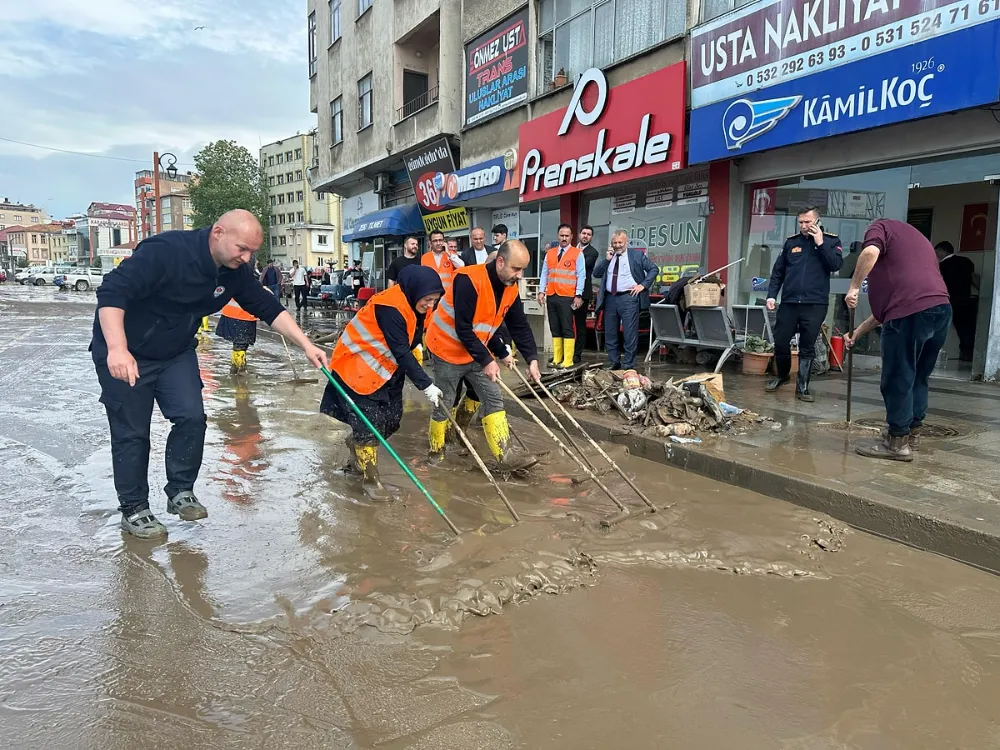 Trabzon’um Geçmiş olsun: Kayıp 1 Kişiyi Aranıyor