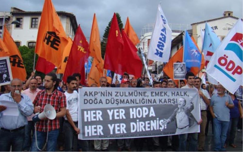 Her yer Hopa, her yer direniş