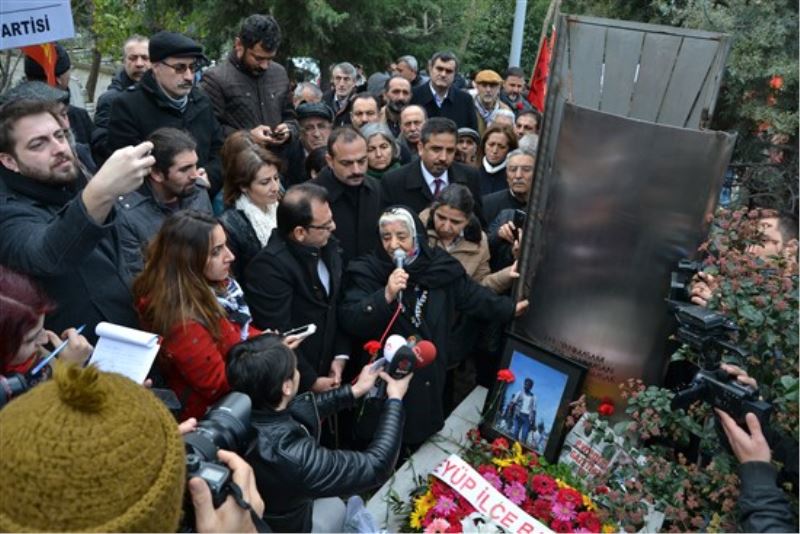 Göktepe mezarı başında anıldı