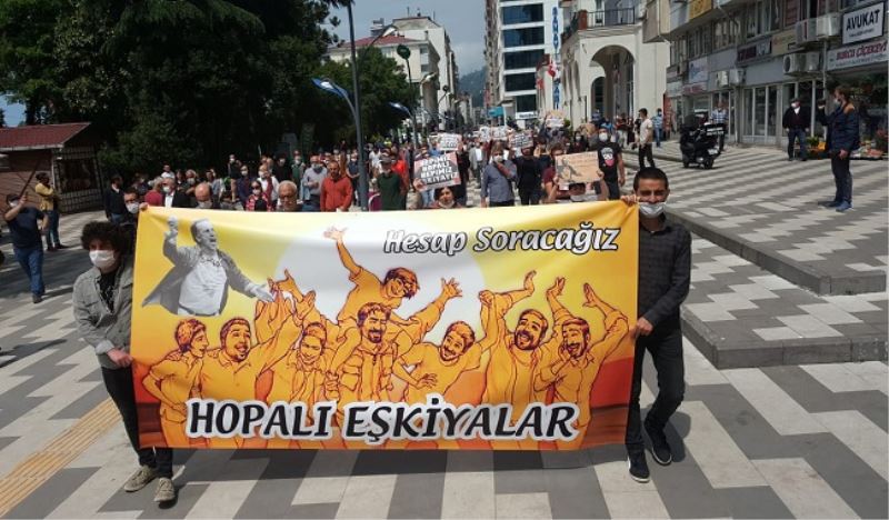 Hopa Darda Türkiye Metin ve Gezi İçin İsyanda 