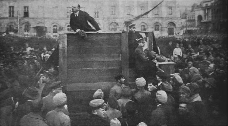 Lenin 117 yıl önce işçilere seslendi: ‘Mücadelemizi daha büyük bir cesaretle sırtlanalım